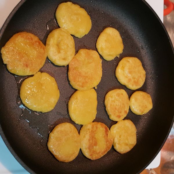 三種食材→煎出Q彈好吃的【地瓜餅】：徐拉拉 一起做