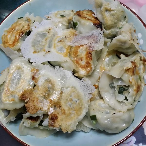 [麵食] 脆皮冰花煎餃 : 簡怡真一起做