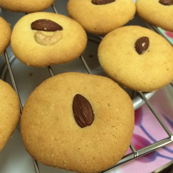 【差不多食譜】手工杏仁餅乾 Almond Cookies：Mimi 一起做
