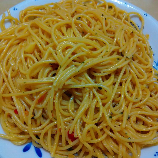 大蒜義大利麵 : 阿中一起做