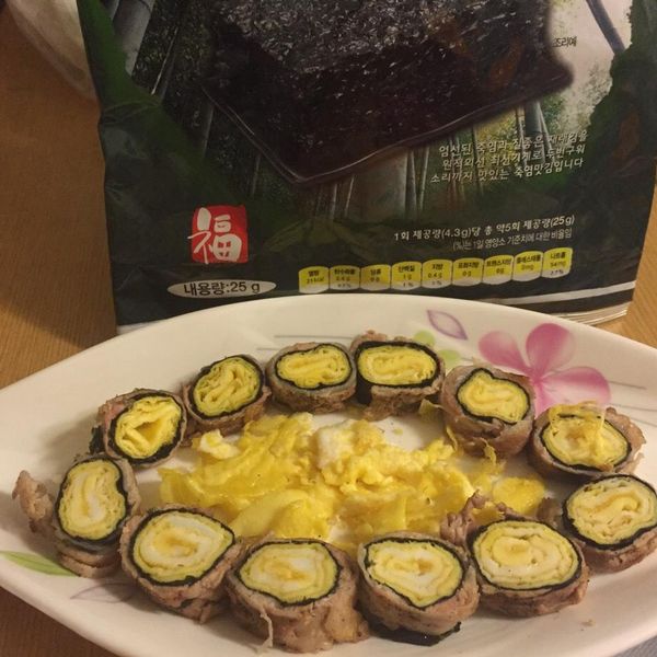 蛋肉捲:貓貓 一起做