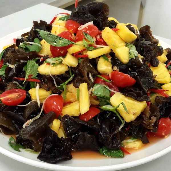 ♥憶柔蔬食♥酸甘甜鳳梨炒木耳~素食 : 婆媽家政婦一起做