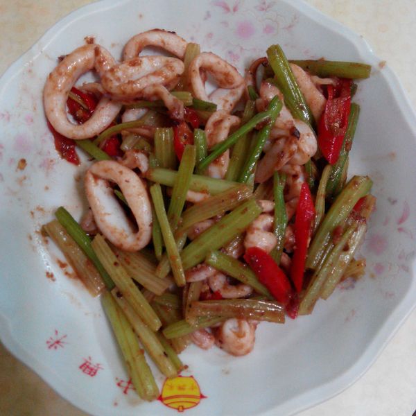 沙茶炒透抽芹菜 : 施芸如一起做