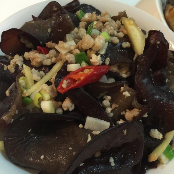 【厚生廚房】肉末炒木耳：Cafeyin 一起做