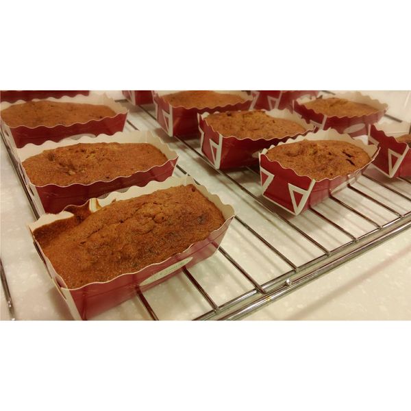 焦糖香蕉蛋糕 : 夏綠蒂的小菊花一起做