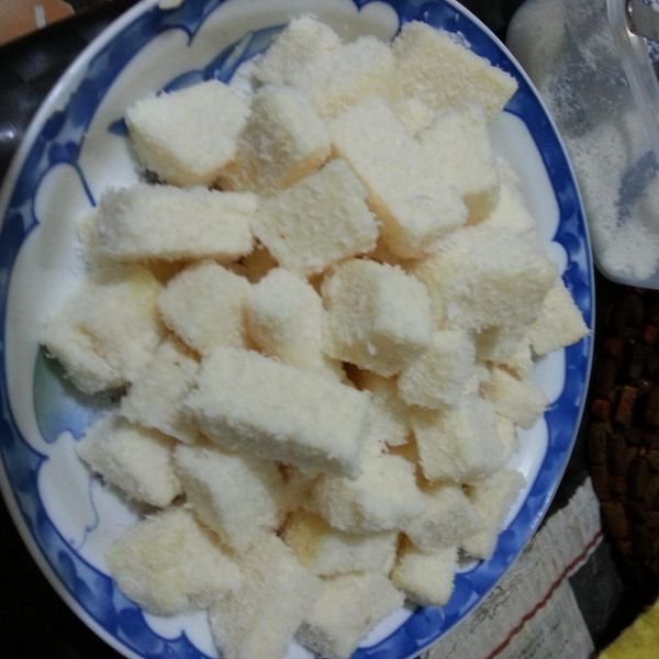 椰香鮮奶雪花糕：黑眼圈 一起做