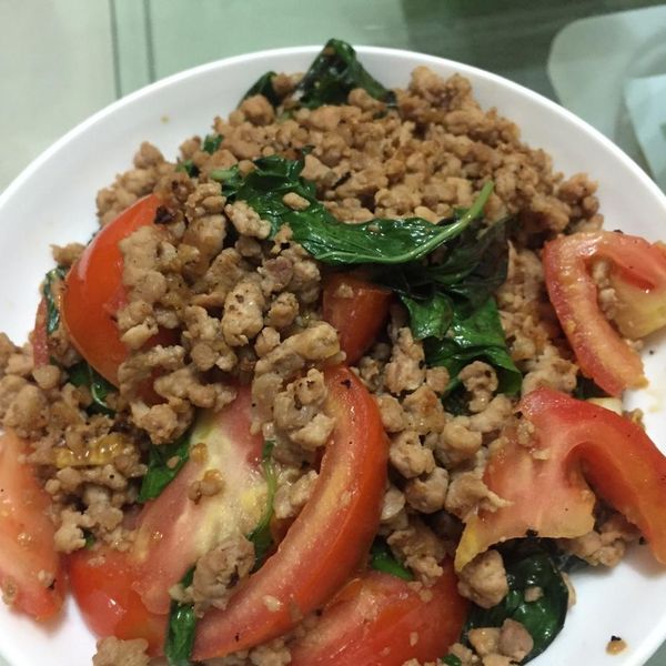 扒完三碗飯! 泰式打拋豬 食譜 : PeiJun Hsieh一起做