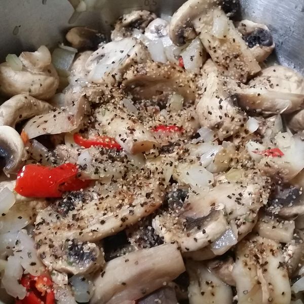 迷迭香洋蔥蘑菇：Lisa Wen 一起做