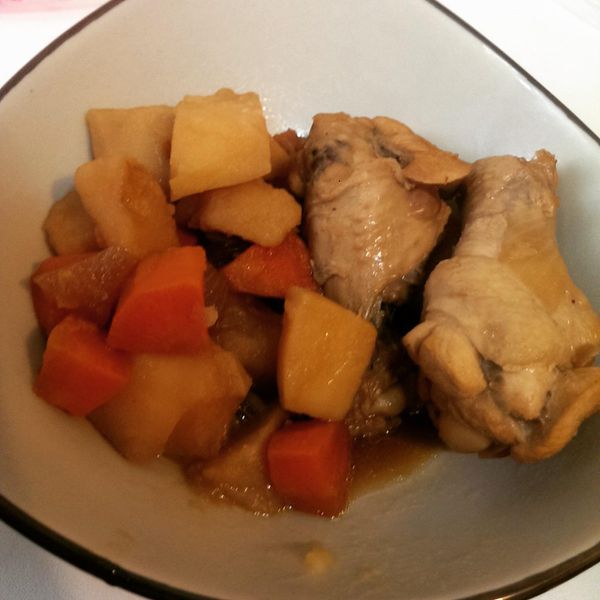 馬鈴薯燉雞肉：Donna Liu 一起做