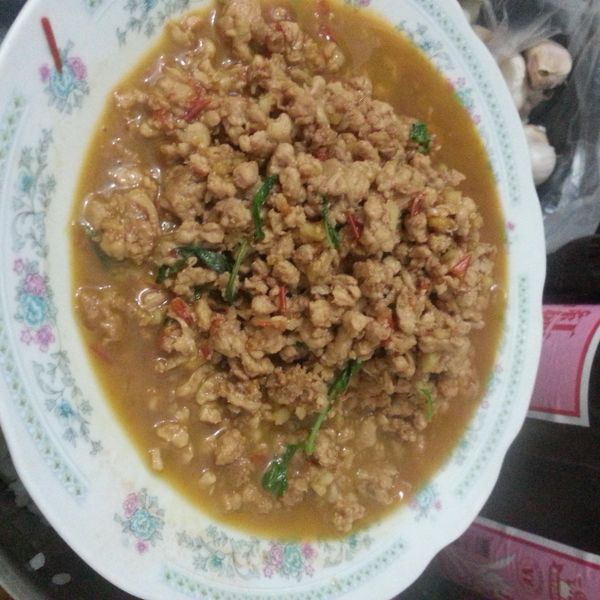 扒完三碗飯! 泰式打拋豬 食譜 : 葉桂芳一起做