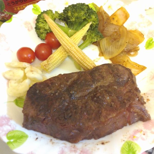 《eagle的廚房》嫩煎牛排-超級無敵簡單版：憶 一起做