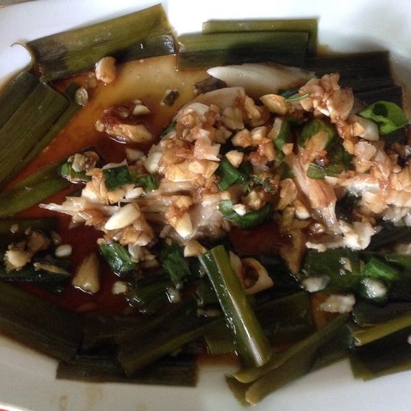 【電鍋快速料理】清蒸鱈魚+自製蒜蓉醬汁 : 湯詠盈一起做