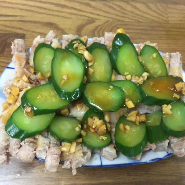 蒜泥白肉：Jenny Sung 一起做