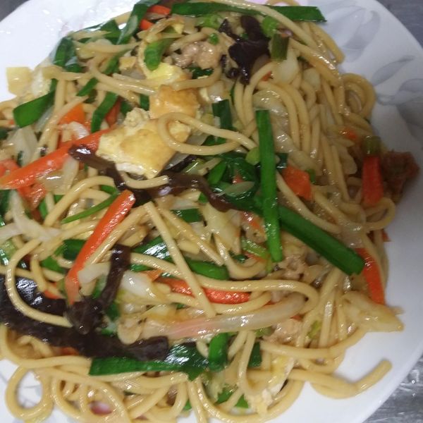 什錦炒麵 : 梁純欣一起做