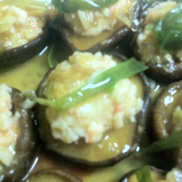 香菇鑲蝦球：L Mia Mia L 一起做