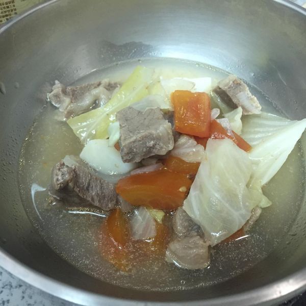 用電鍋煮"羅宋湯"~鮮甜湯頭真好喝!! : 刁蠻郡主一起做