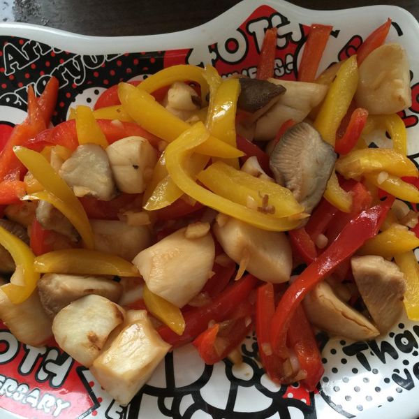 奶油蒜香彩椒杏鮑菇：Peggy Tseng 一起做