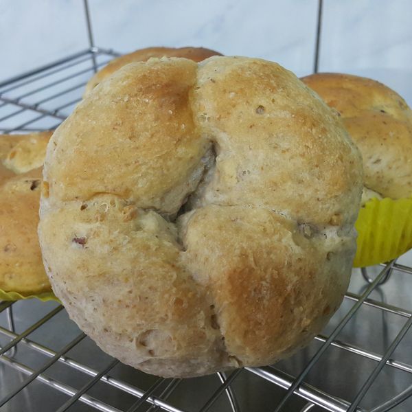 蜂蜜核桃麵包：駱逸凡 一起做