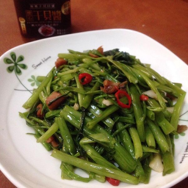 澎湖郭家賜福干貝醬炒空心菜：圭甲萬 一起做