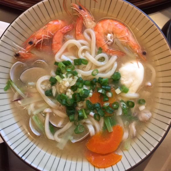 【厚生廚房】海鮮烏龍麵：紫色廚房 一起做