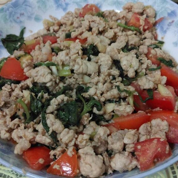 扒完三碗飯! 泰式打拋豬 食譜 : Hui Ping Tso一起做