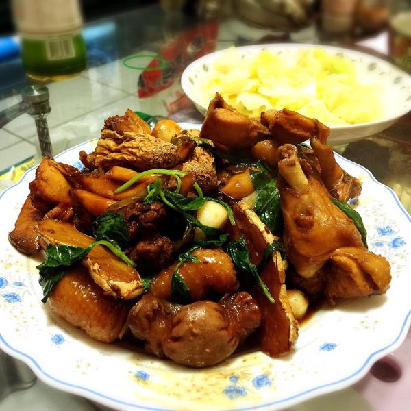 三杯雞_一鍋兩吃的美味 [18食堂]：Nina 一起做