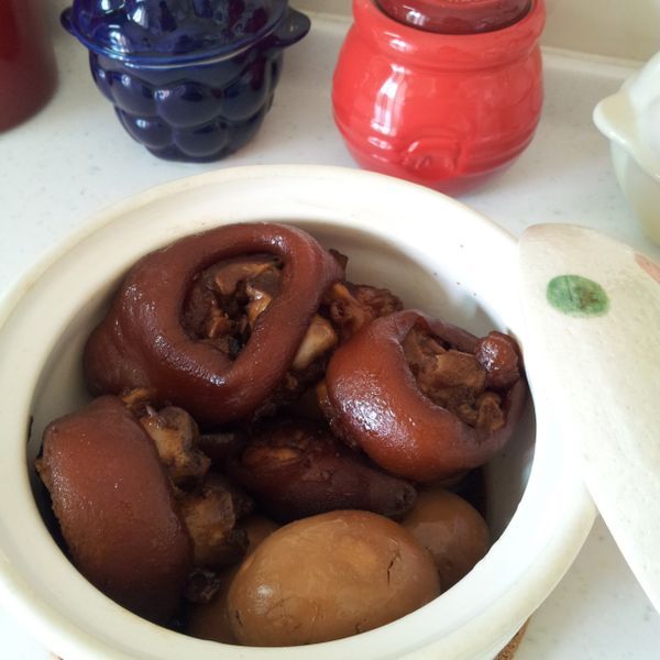 滷豬腳：Mina Liao 一起做