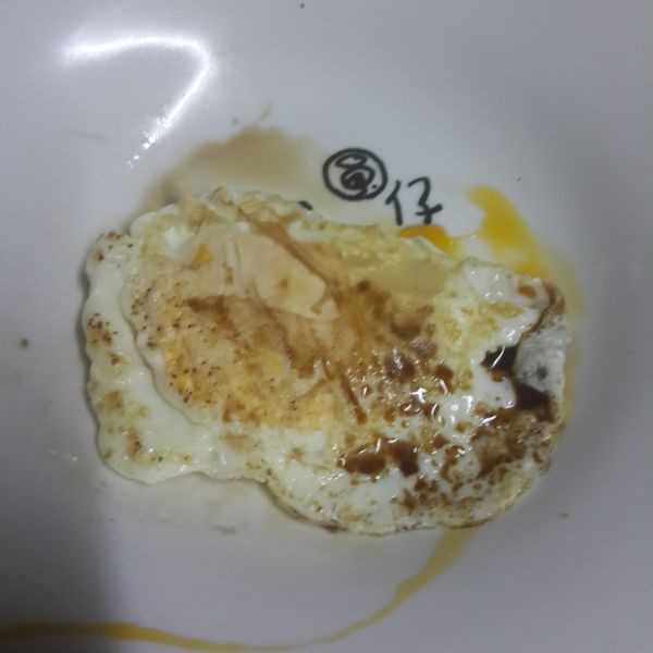 ▊低油又美美的荷包蛋 ♥♥ ▊ : 黃鈺婷一起做