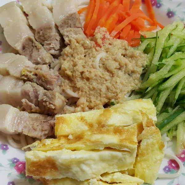 麻醬涼麵 : Emily Huang一起做