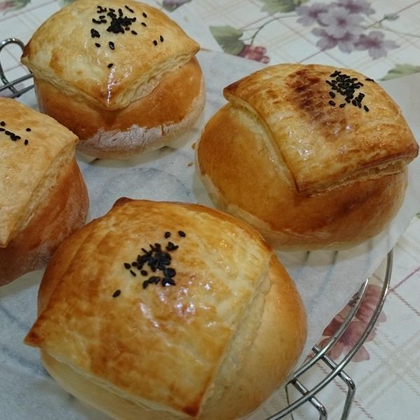 起酥肉鬆麵包-用製麵包機 : 蕭小賊一起做