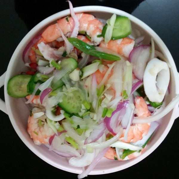 泰式涼拌海鮮 : 小珍一起做