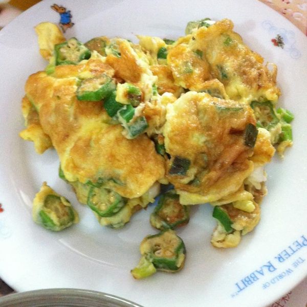 秋葵蔥花烘蛋 : Lynn Shuai一起做