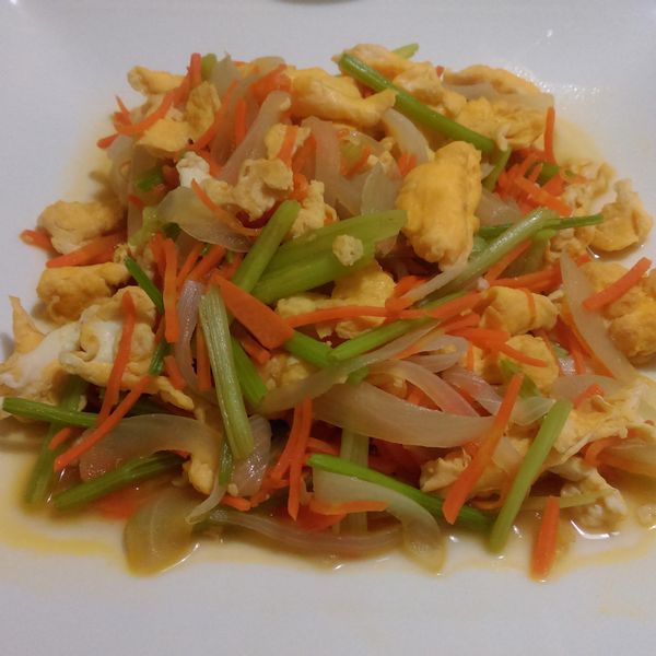 洋蔥炒蛋 : Rita Tsao一起做