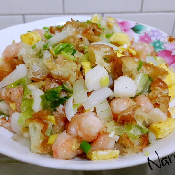 生菜蝦鬆：麗媜 一起做