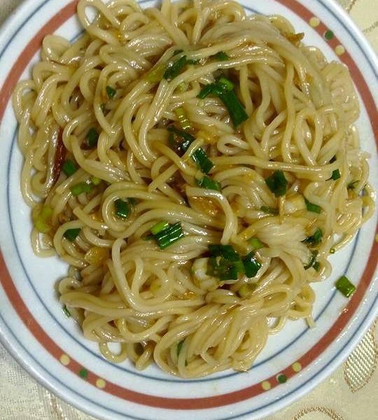 油蔥酥醬油乾拌麵 : 李欣縈一起做