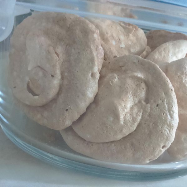 蛋白霜餅 : 羅笠肚一起做