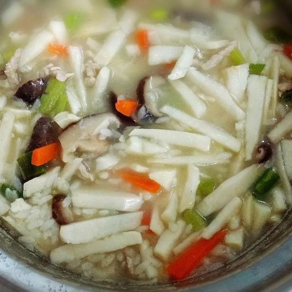 竹筍香菇肉粥 : Iris Hong一起做