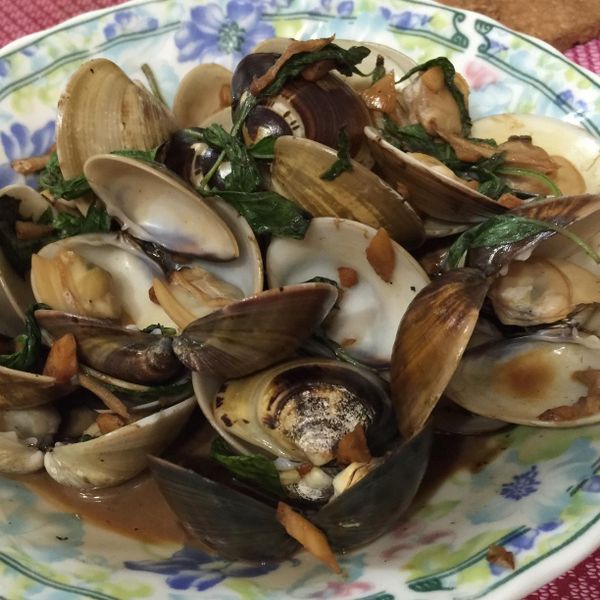 九層塔炒蛤礪：Brenda Lin 一起做