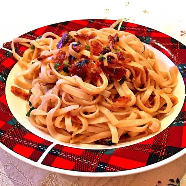 油蔥酥醬油乾拌麵 : Emily一起做