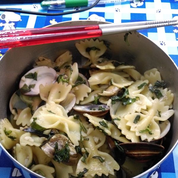 蒜香蛤蜊義大利麵：Han Jaskson 一起做