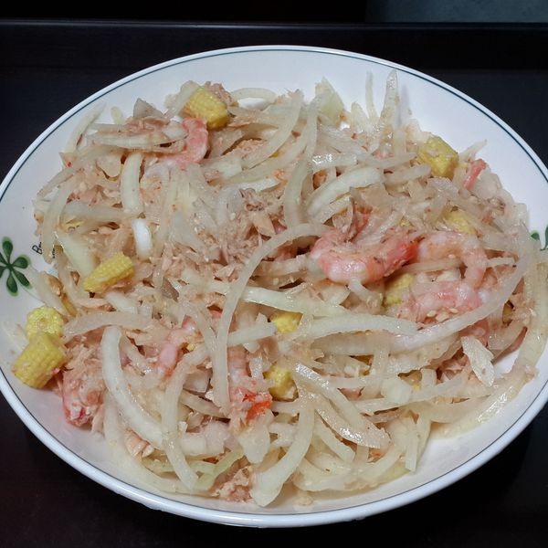 涼拌洋蔥鮪魚：千懿 一起做