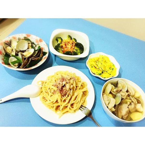 undefined：一隻小懶貓 一起做