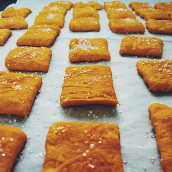 超簡單脆餅~免蛋.免奶油.免模型：林琬晴 一起做