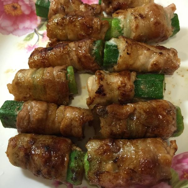 秋葵肉捲 : 甜甜一起做