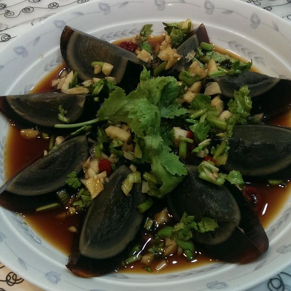 涼拌皮蛋：敏兒 一起做