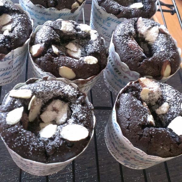 爆漿布朗尼 Brownie Cake：呂靜芬 一起做