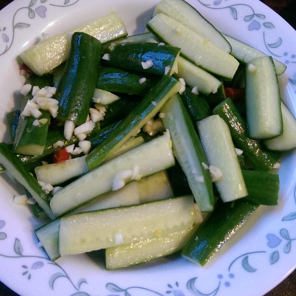 涼拌小黃瓜 : 狸貓小璇一起做