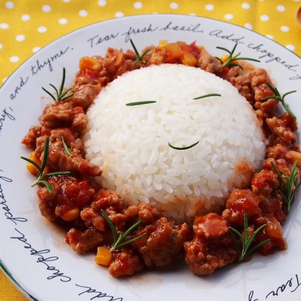 蕃茄香腸義大利麵【BrotherMax】：就醬煮 一起做