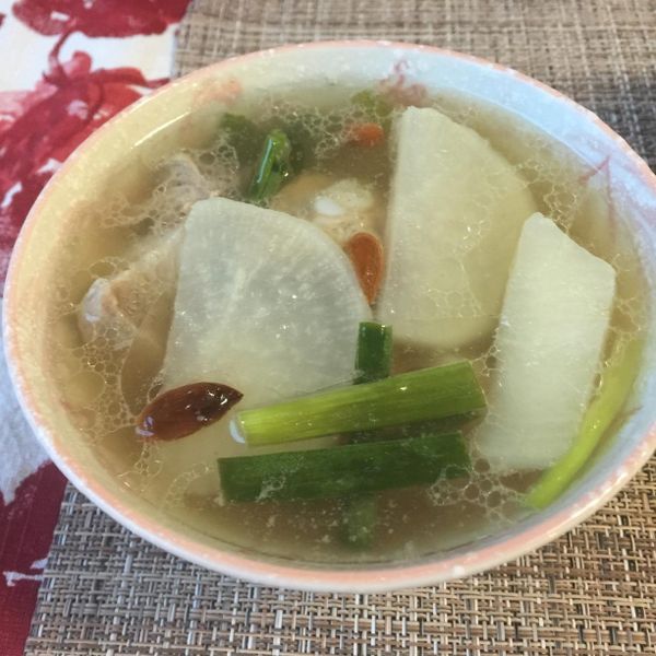 蘿蔔排骨湯：Gracy龜 一起做