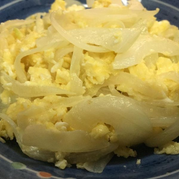 超簡單洋蔥炒蛋：Cina Shih 一起做